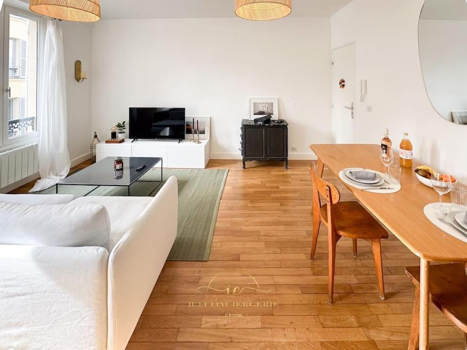 Apartamento Le Petit Saint Louis Versalles Exterior foto