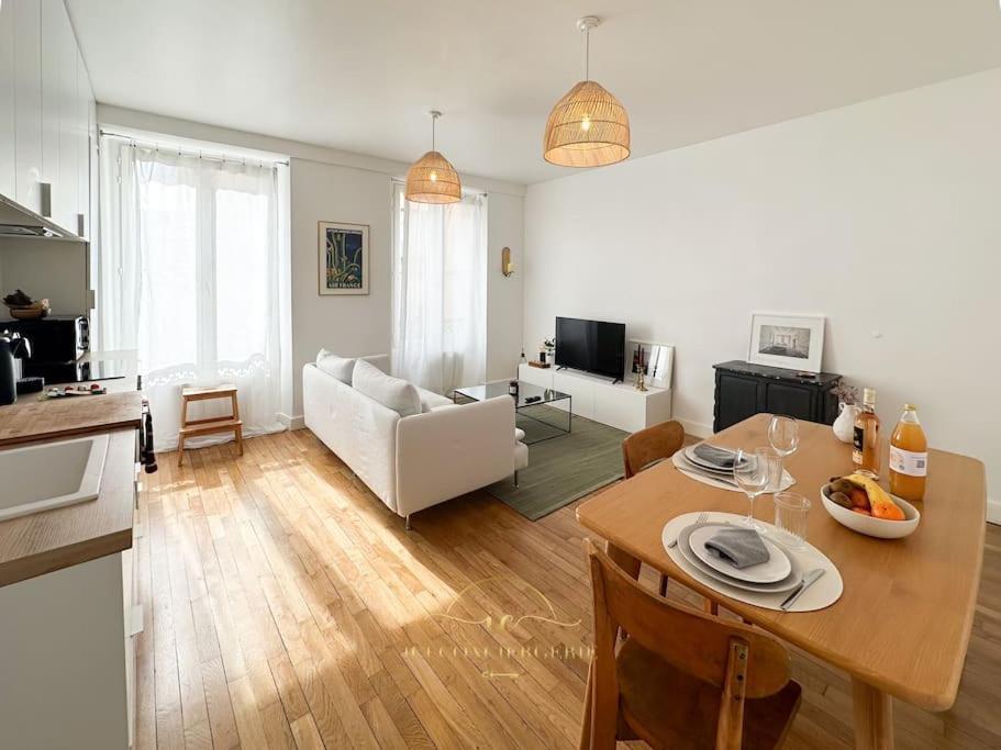 Apartamento Le Petit Saint Louis Versalles Exterior foto
