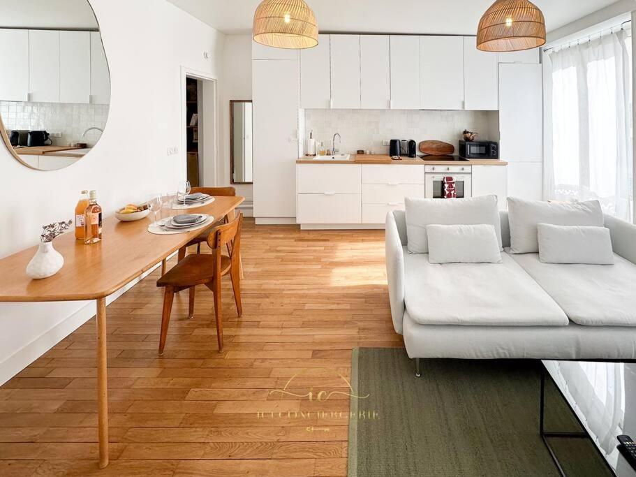 Apartamento Le Petit Saint Louis Versalles Exterior foto